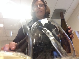 Wendy Stuckey of Chateau Ste. Michelle pours Eroica Riesling.