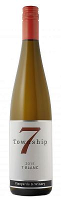 township-7-vineyards-&winery-7-blanc-2015-bottle